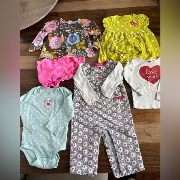 Carter’s Girl clothing Bundle 24 months - Picture 1 of 7